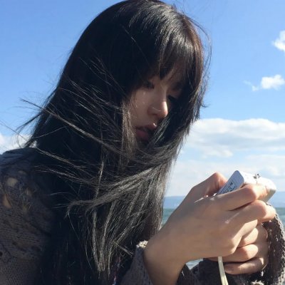 目露凶光